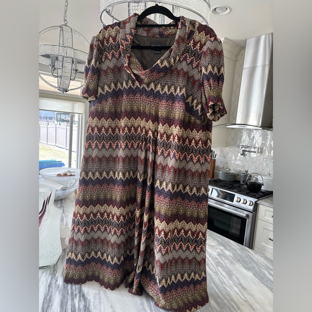 Jessica Howard size 24W easy to wear fun dress